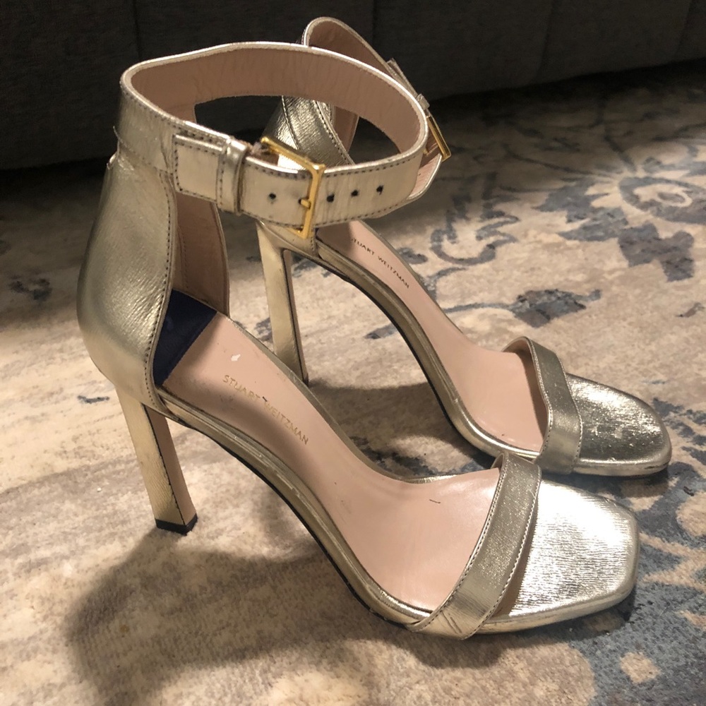 Stuart Weitzman Gold 4inch Heel w/ Square Toe Size 8